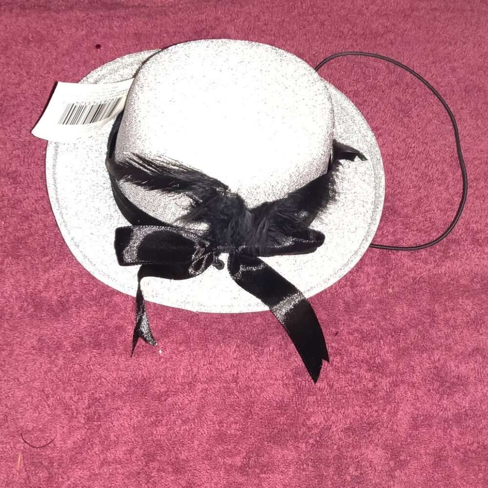 NWT White Glittery Mini Fedora Black Satin Bow and Feathers and Chin Elastic